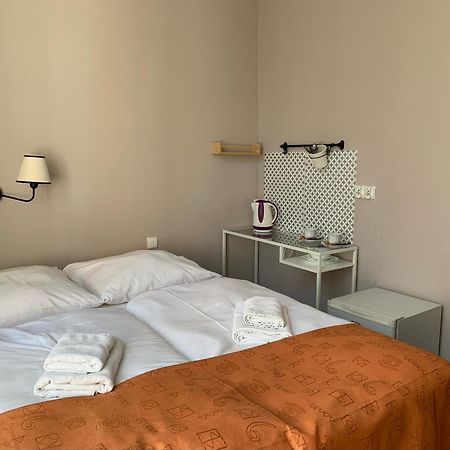 Apartament Gold Jasmine Apartment Krakow Bagian luar foto