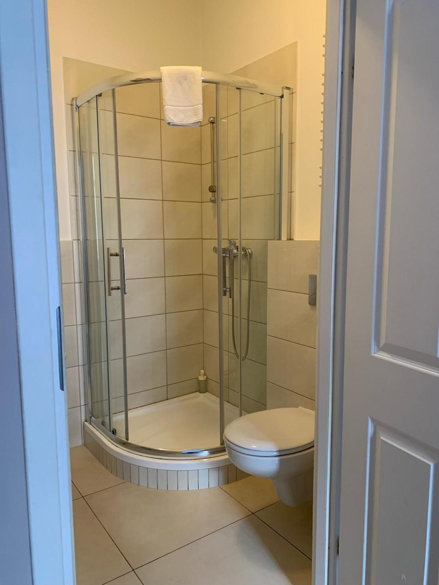 Apartament Gold Jasmine Apartment Krakow Bagian luar foto