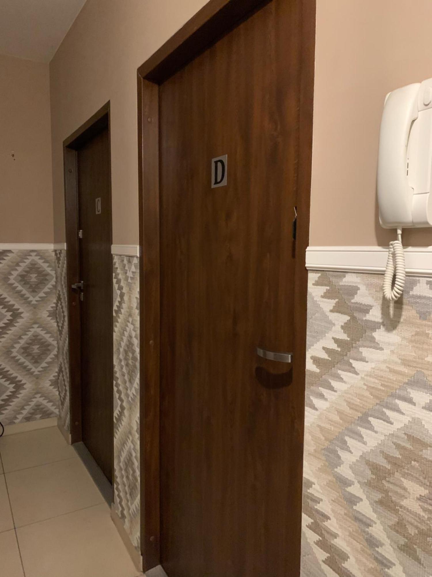 Apartament Gold Jasmine Apartment Krakow Bagian luar foto