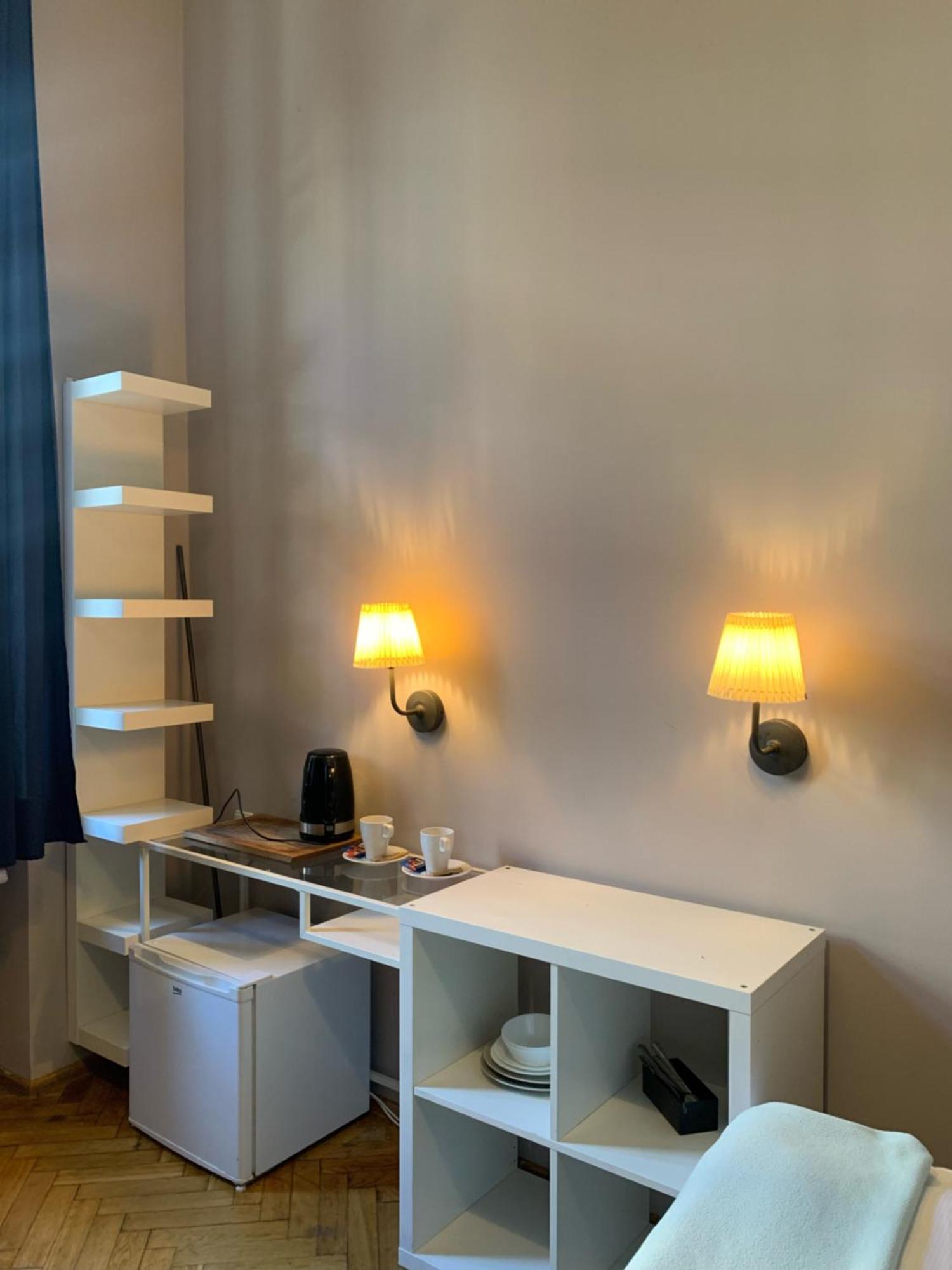 Apartament Gold Jasmine Apartment Krakow Bagian luar foto